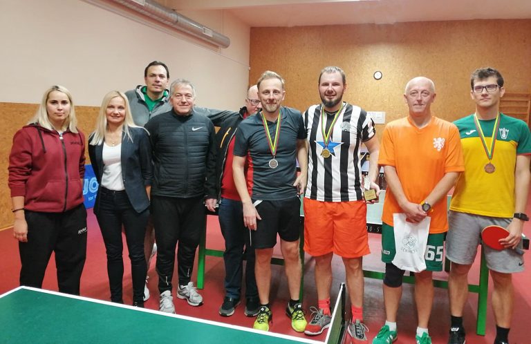 Sporto žurnalistų stalo teniso čempionatą laimėjo M. Vojevodinas