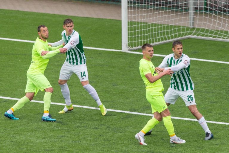 Geriausioje gegužės mėnesio sporto nuotraukoje – „šokių pamokėlė“ stadione