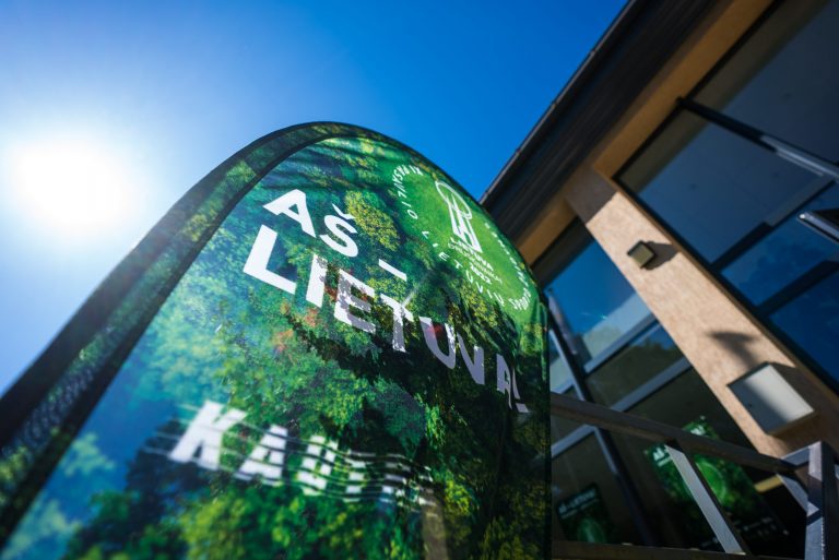 Geriausias liepos darbas – apie baltarusišką rakštį lietuvybės sporto šventėje